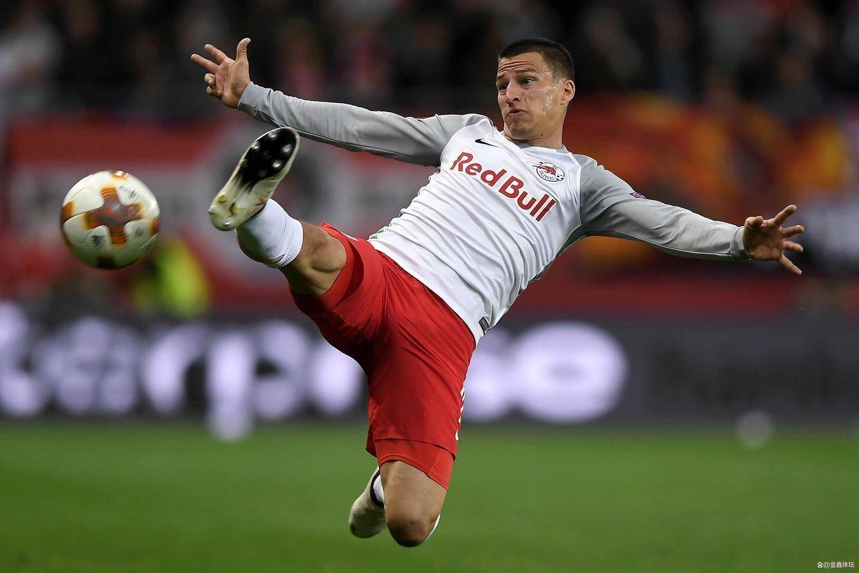 乐鱼-包含拜仁慕尼黑今晚绝杀压哨阿斯顿维拉单刀错失备战足总杯，媒体一致点评：集结日比利亚雷亚尔调整名单以备意大利杯的词条