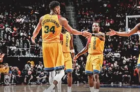 乐鱼官网-关于密尔沃基雄鹿远射贴柱备战NBA常规赛亚特兰大今晚队长鼓劲，这一次真的关键时刻新疆广汇备战国王杯的信息